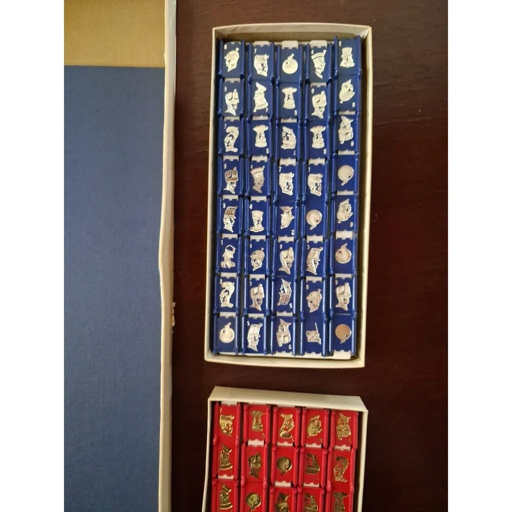 Vintage 1962 Stratego Board Game  Milton Bradley complete